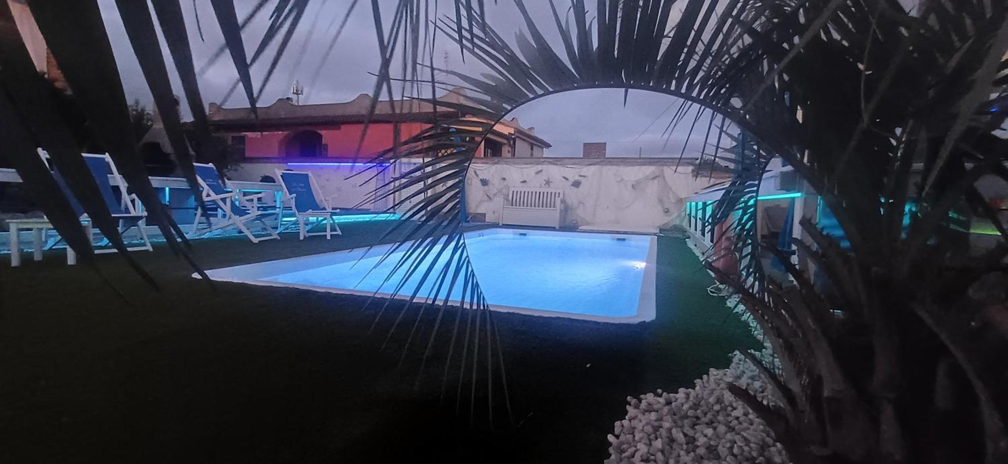 Alloggi Turistici Con Piscina Palestra Jacuzzi Sauna Anzio Ngoại thất bức ảnh